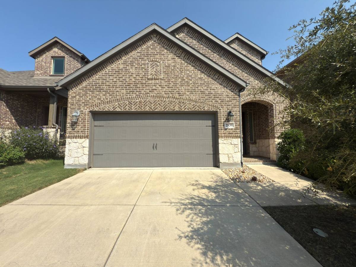 House for rent at 2839 Highpoint Court, Lewisville, TX 75067