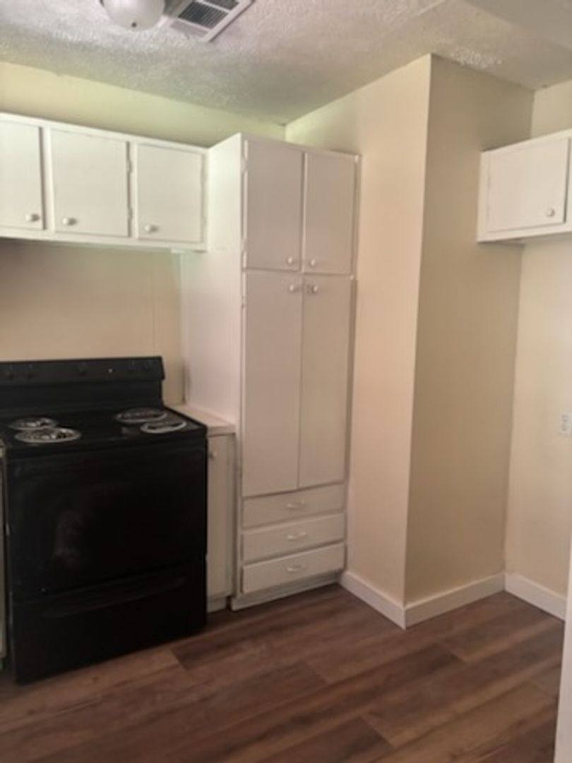 House for rent at 5076 London Lane, Jackson, MS 39209
