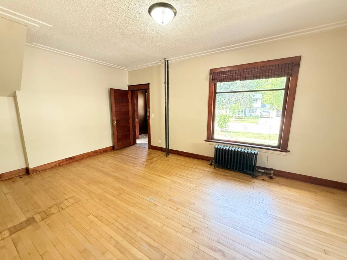 House for rent at 819 7th Ave S, Moorhead, MN 56560