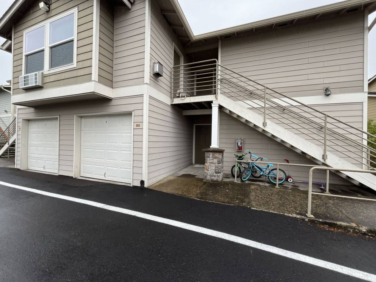 Apartment for rent at 15060 NW Central Dr, Portland, OR 97229