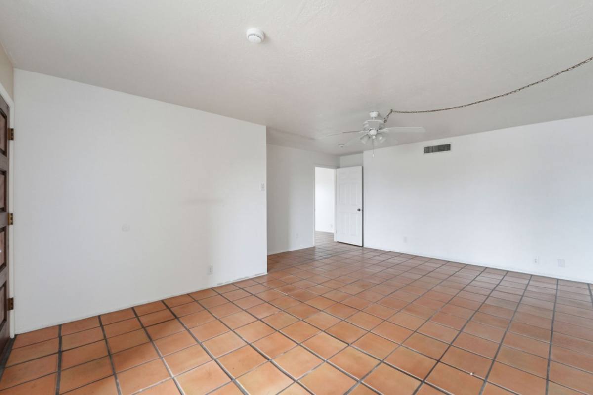 House for rent at 545 E Brown Rd, Mesa, AZ 85203