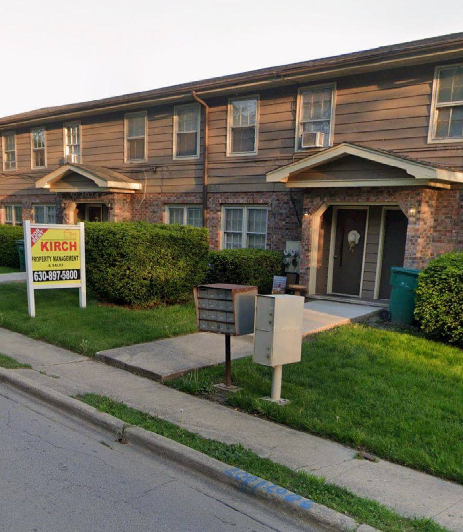 Apartment for rent at 206-208 River St, Yorkville, IL 60560