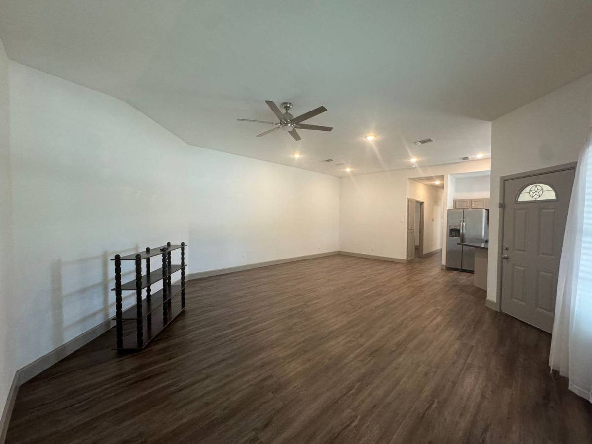 Townhouse for rent at 3106 74th St, Lubbock, TX 79423
