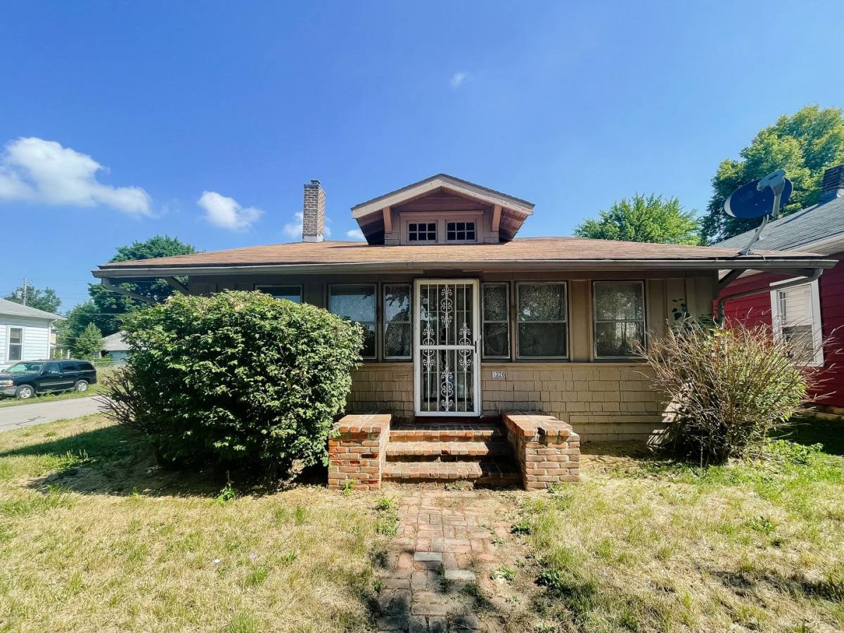House for rent at 1220 W 1st St, Muncie, IN 47305