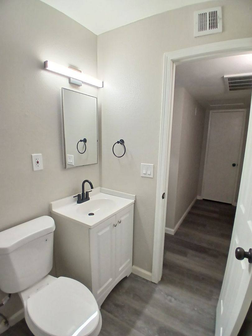 Apartment for rent at 455 W Orange Ave, El Centro, CA 92243