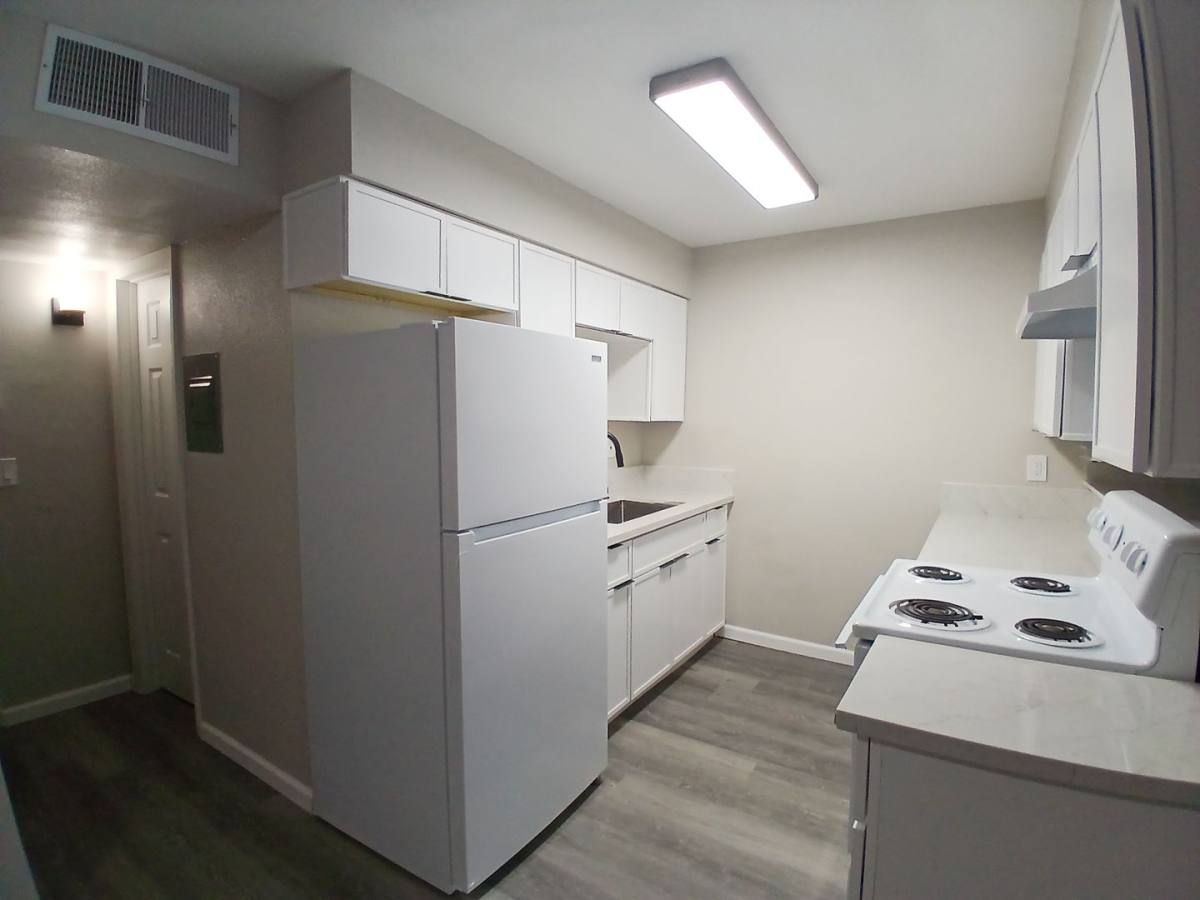 Apartment for rent at 455 W Orange Ave, El Centro, CA 92243