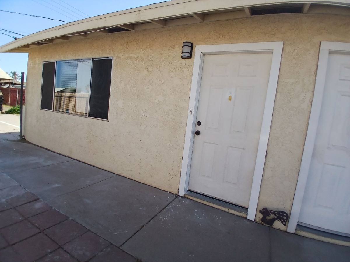 Apartment for rent at 455 W Orange Ave, El Centro, CA 92243