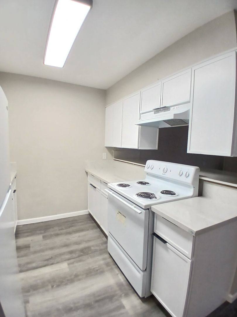 Apartment for rent at 455 W Orange Ave, El Centro, CA 92243