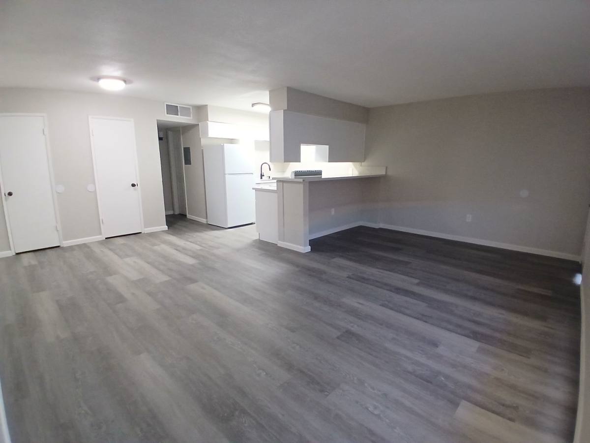 Apartment for rent at 455 W Orange Ave, El Centro, CA 92243