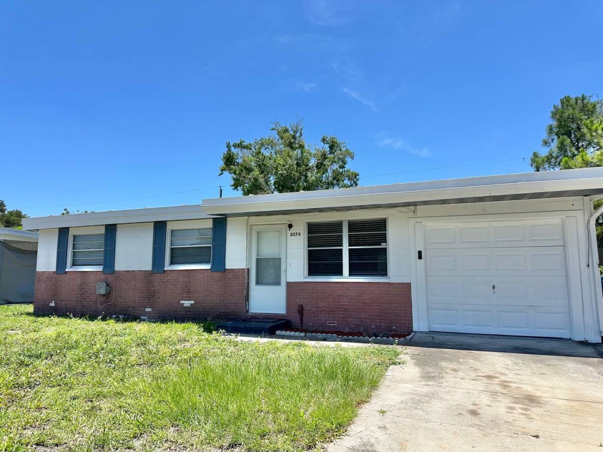 House for rent at 8574 94th Ave, Seminole, FL 33777