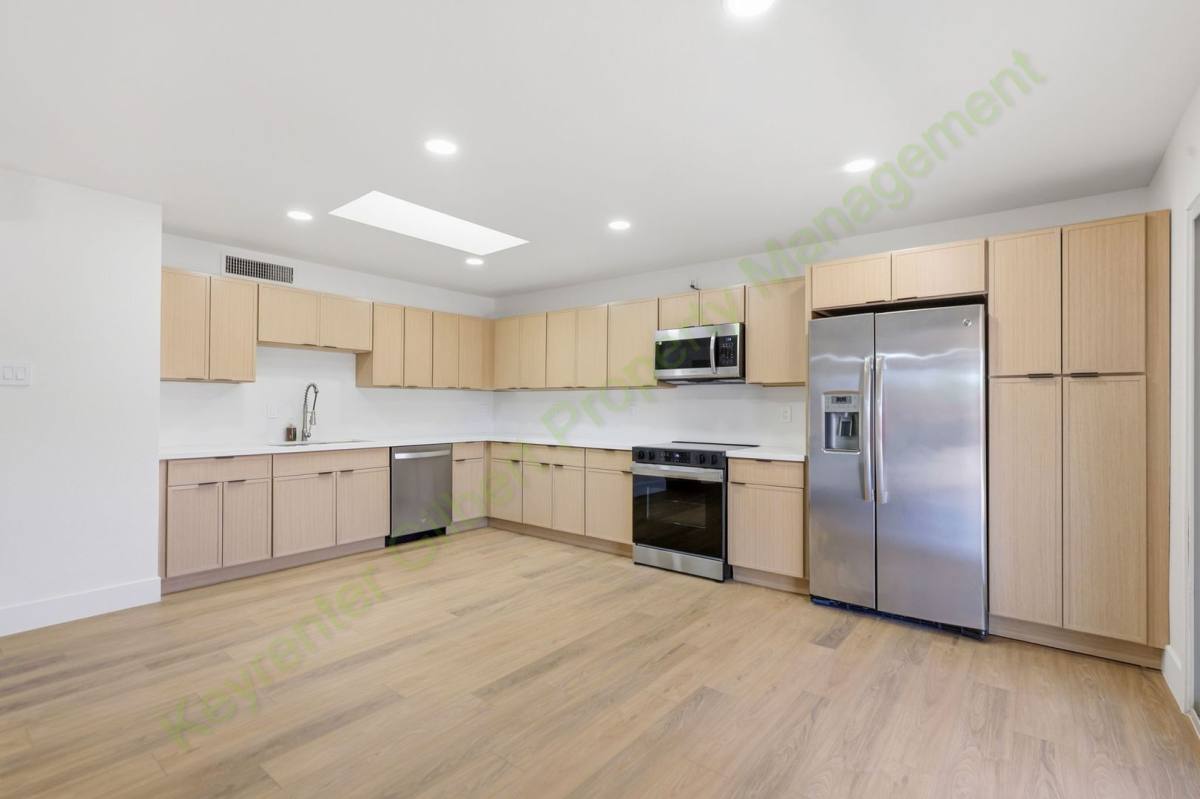 House for rent at 8608 E Whitton Ave, Scottsdale, AZ 85251