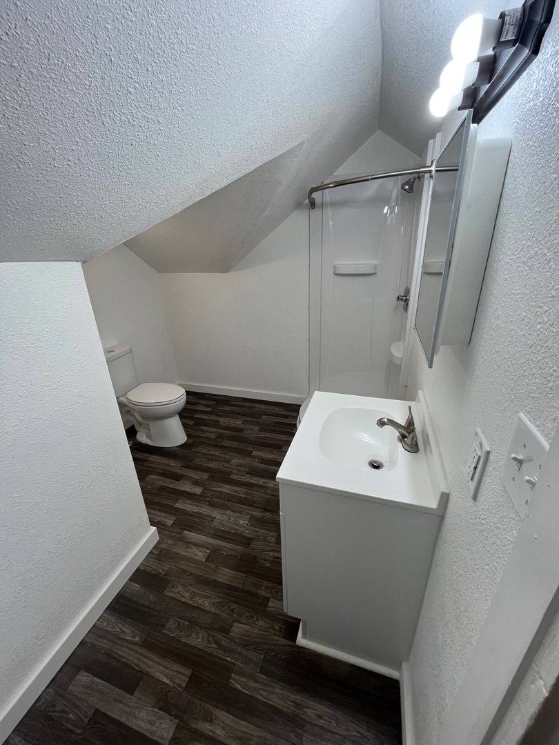 Apartment for rent at 121 W 13th St, Anderson, IN 46016