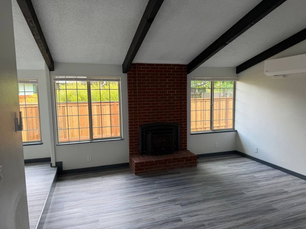 House for rent at 3769 Kevington Ave, Eugene, OR 97405