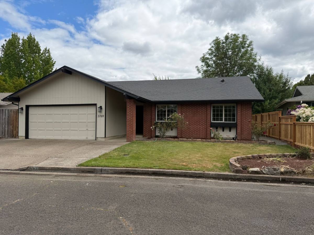 House for rent at 3769 Kevington Ave, Eugene, OR 97405