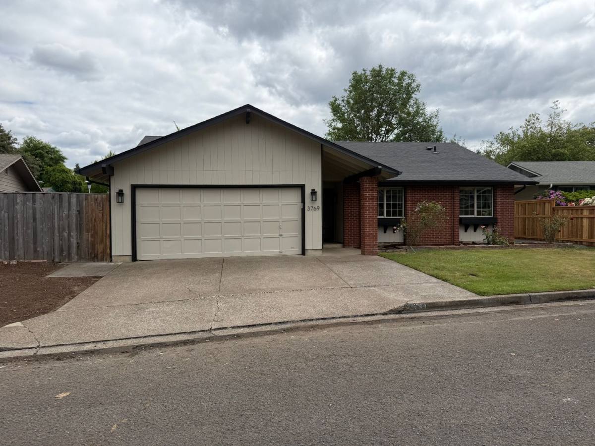House for rent at 3769 Kevington Ave, Eugene, OR 97405