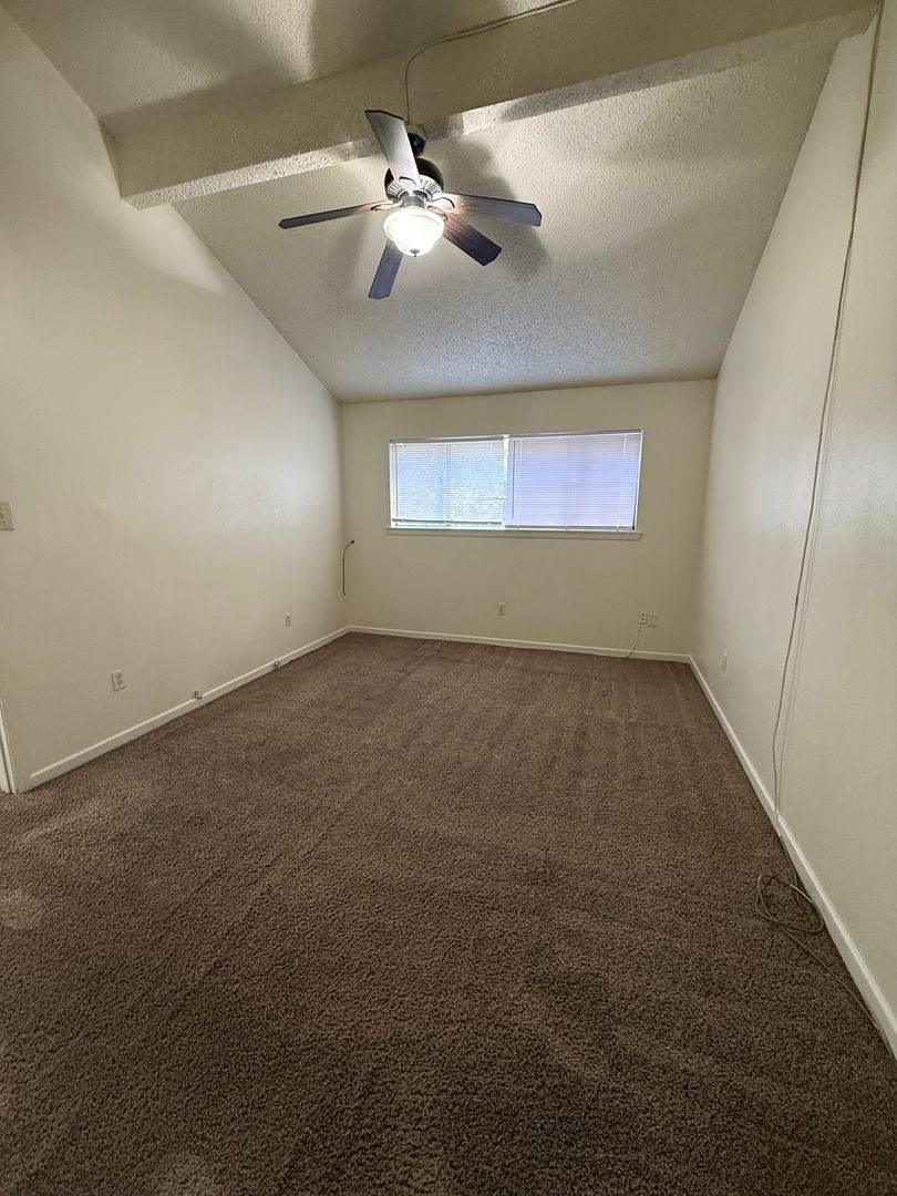 Townhouse for rent at 8224-C Governor Dr, Baton Rouge, LA 70820