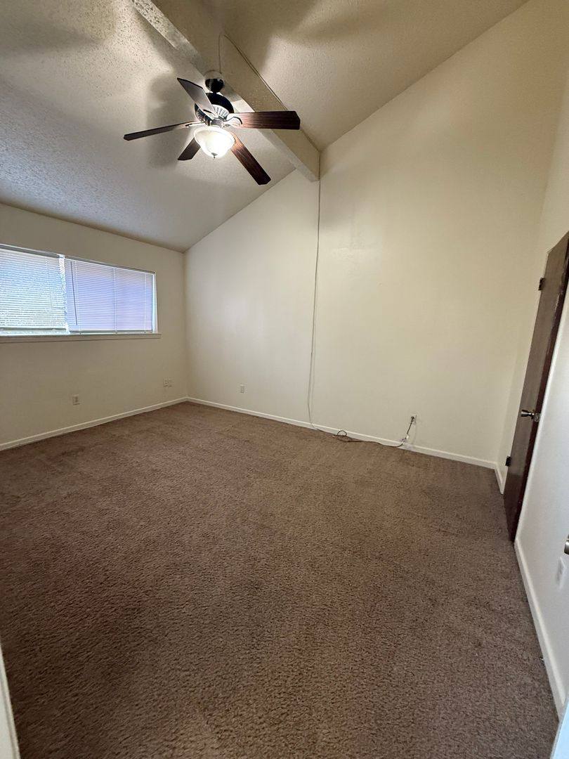 Townhouse for rent at 8224-C Governor Dr, Baton Rouge, LA 70820