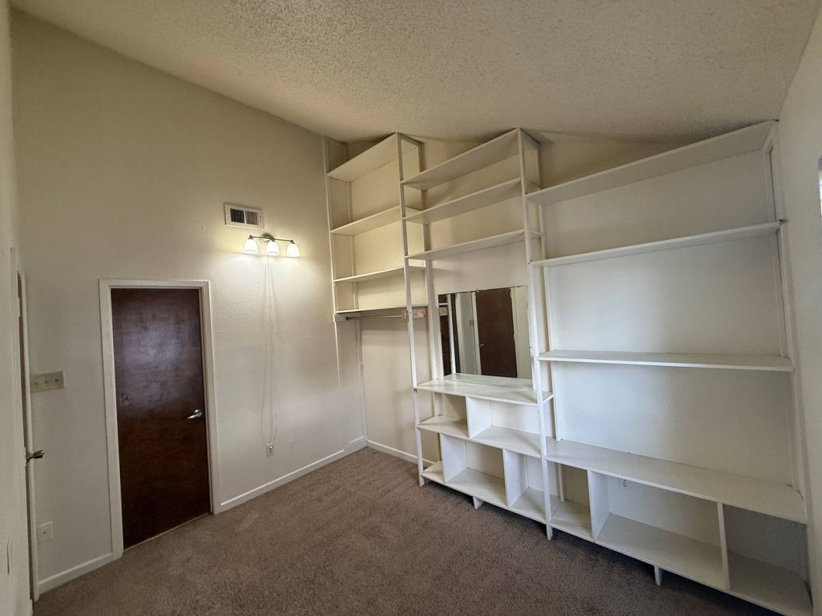 Townhouse for rent at 8224-C Governor Dr, Baton Rouge, LA 70820