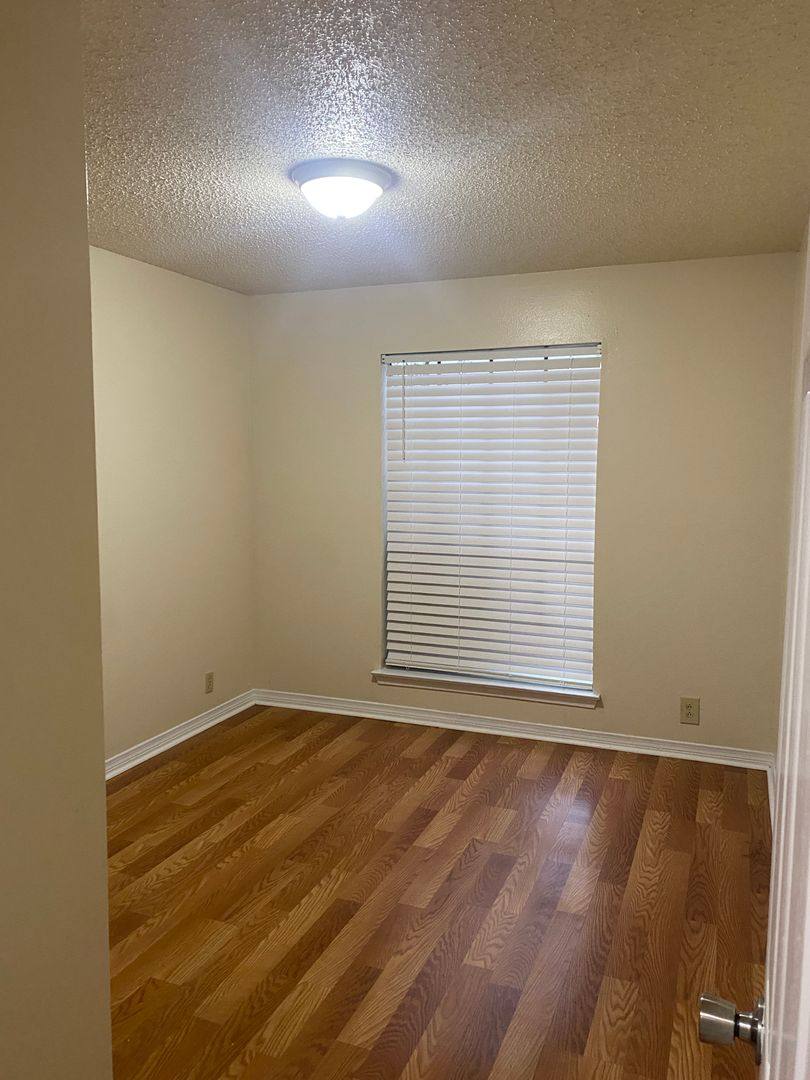 Apartment for rent at 8271 Bayou Fountain Dr, Baton Rouge, LA 70820