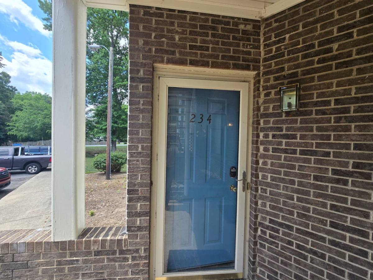 Condo for rent at 234 Davidson St, High Point, NC 27263