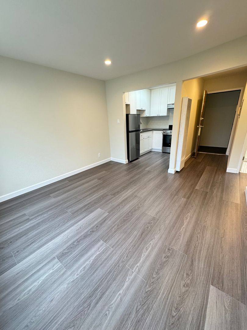 Apartment for rent at 442 Elizabeth St, San Francisco, CA 94114