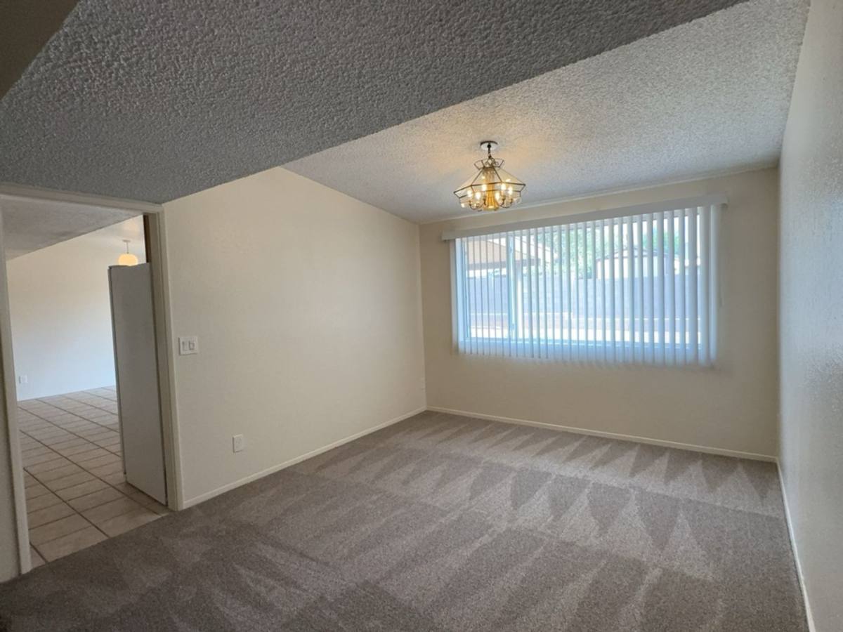 House for rent at 3733 Sparrow Dr, Sierra Vista, AZ 85635