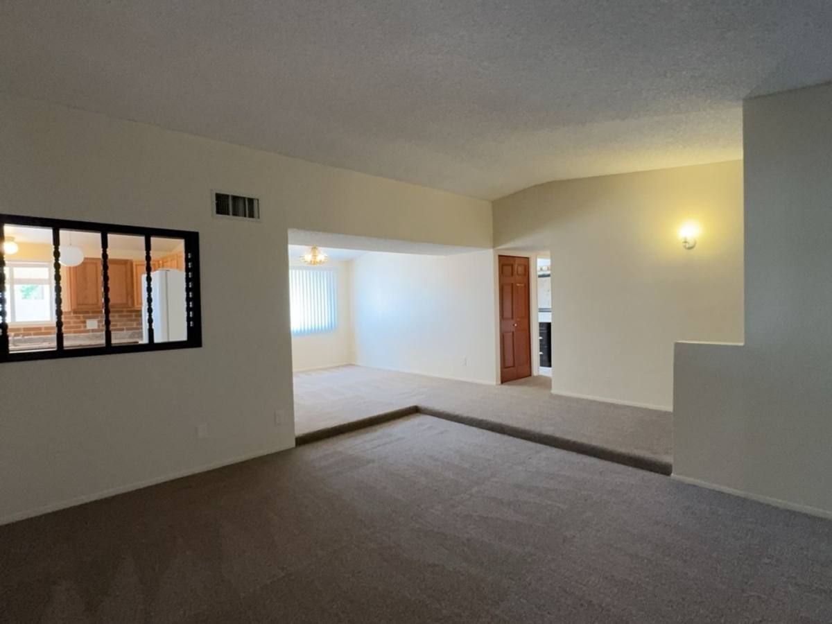 House for rent at 3733 Sparrow Dr, Sierra Vista, AZ 85635