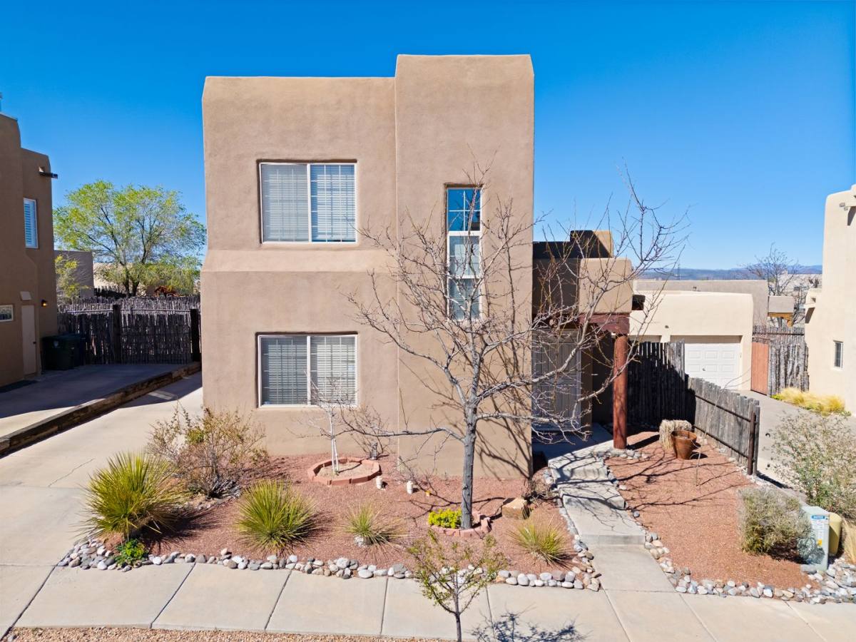House for rent at 4138 Big Sky Rd, Santa Fe, NM 87507