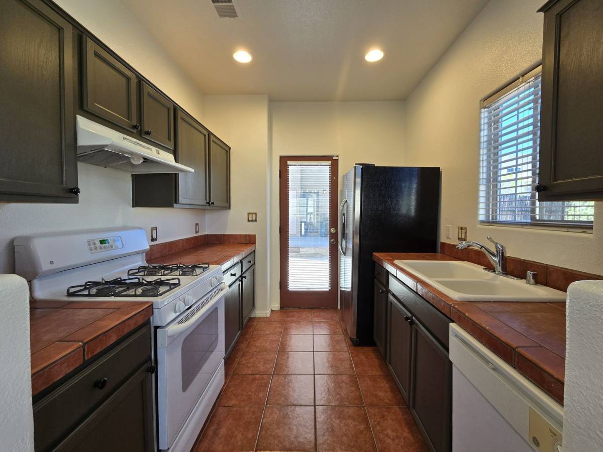 House for rent at 4138 Big Sky Rd, Santa Fe, NM 87507