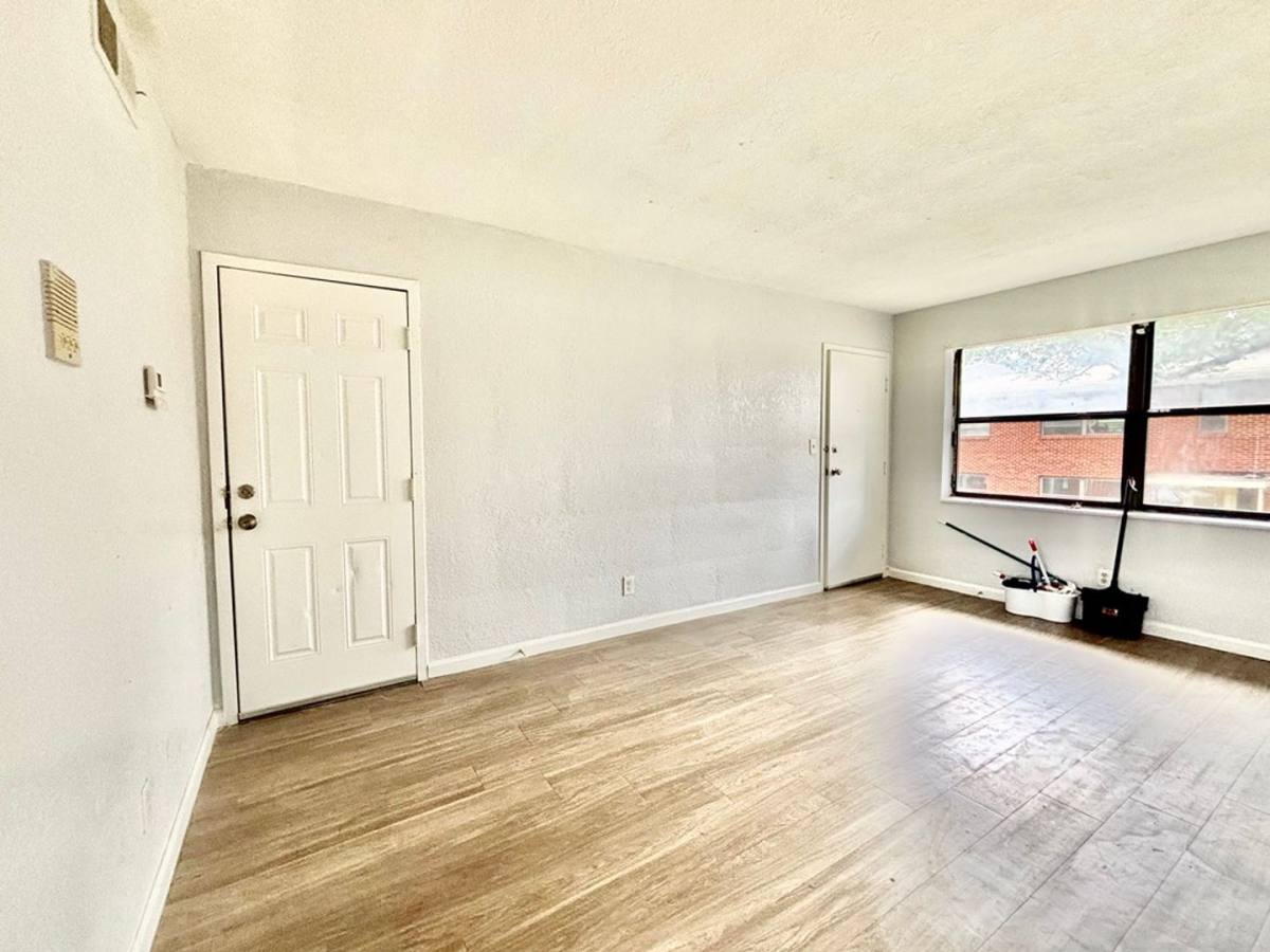 Apartment for rent at 8208 Troost Ave, Kansas City, MO 64131