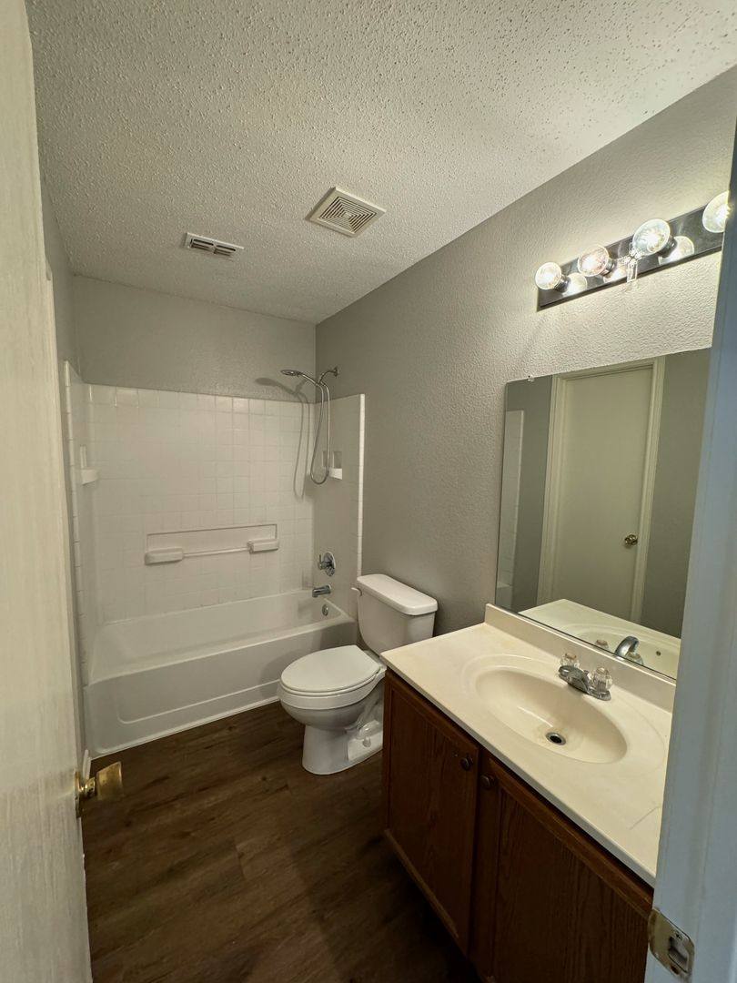 House for rent at 1805 Brookwood Dr, Terrell, TX 75160