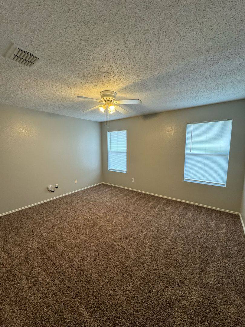 House for rent at 1805 Brookwood Dr, Terrell, TX 75160