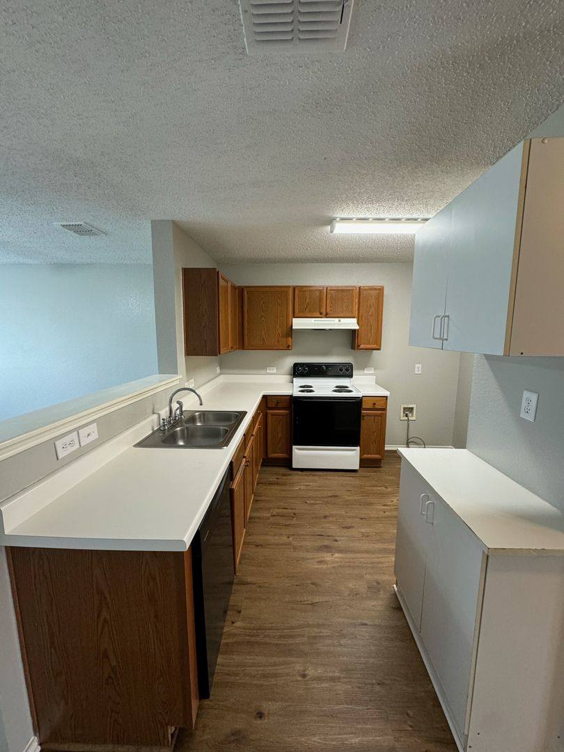 House for rent at 1805 Brookwood Dr, Terrell, TX 75160