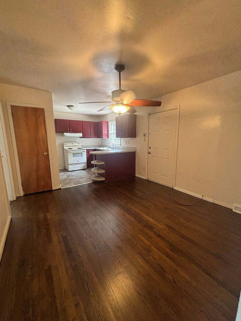 House for rent at 614 Kentbrook Dr, Charlotte, NC 28213