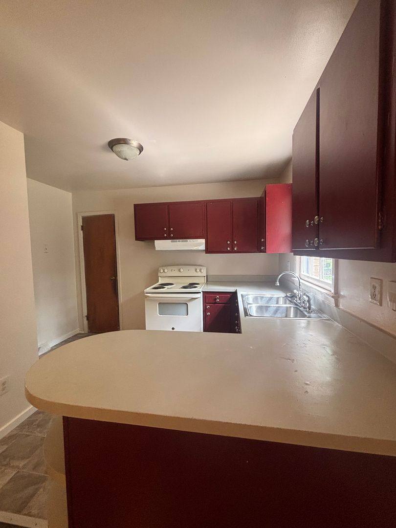 House for rent at 614 Kentbrook Dr, Charlotte, NC 28213