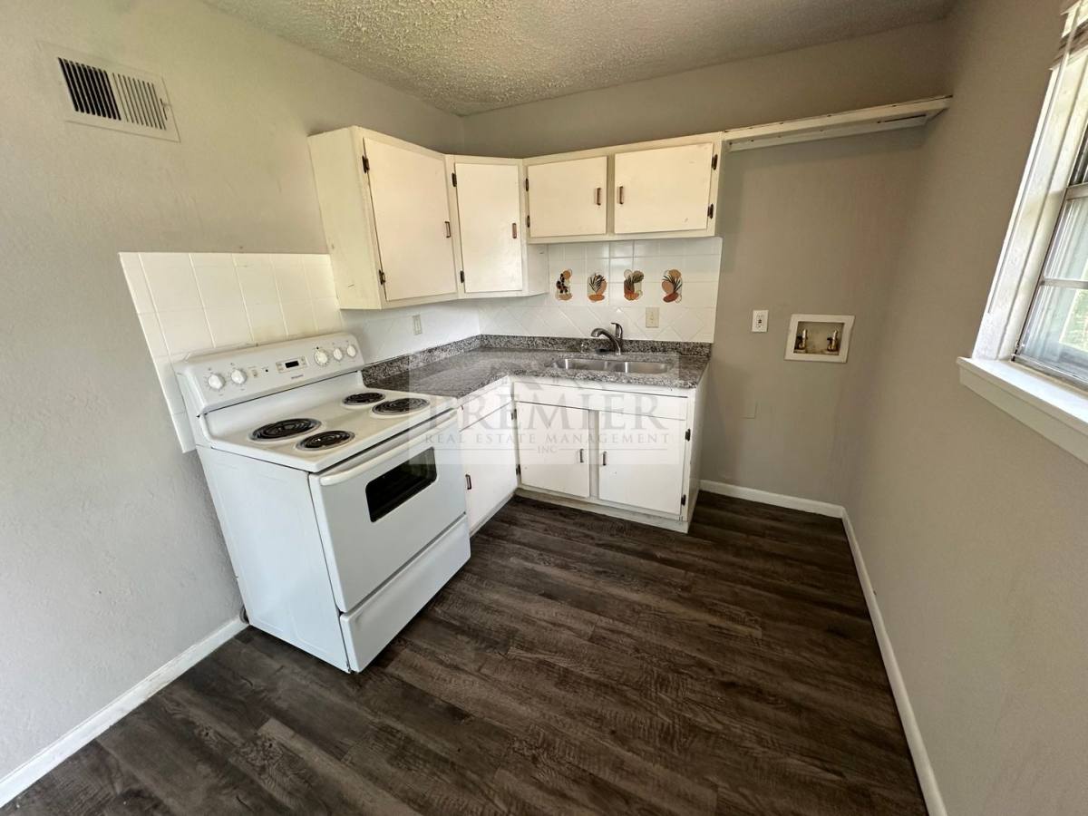 Townhouse for rent at 6205 E 152nd Terrace, Grandview, MO 64030