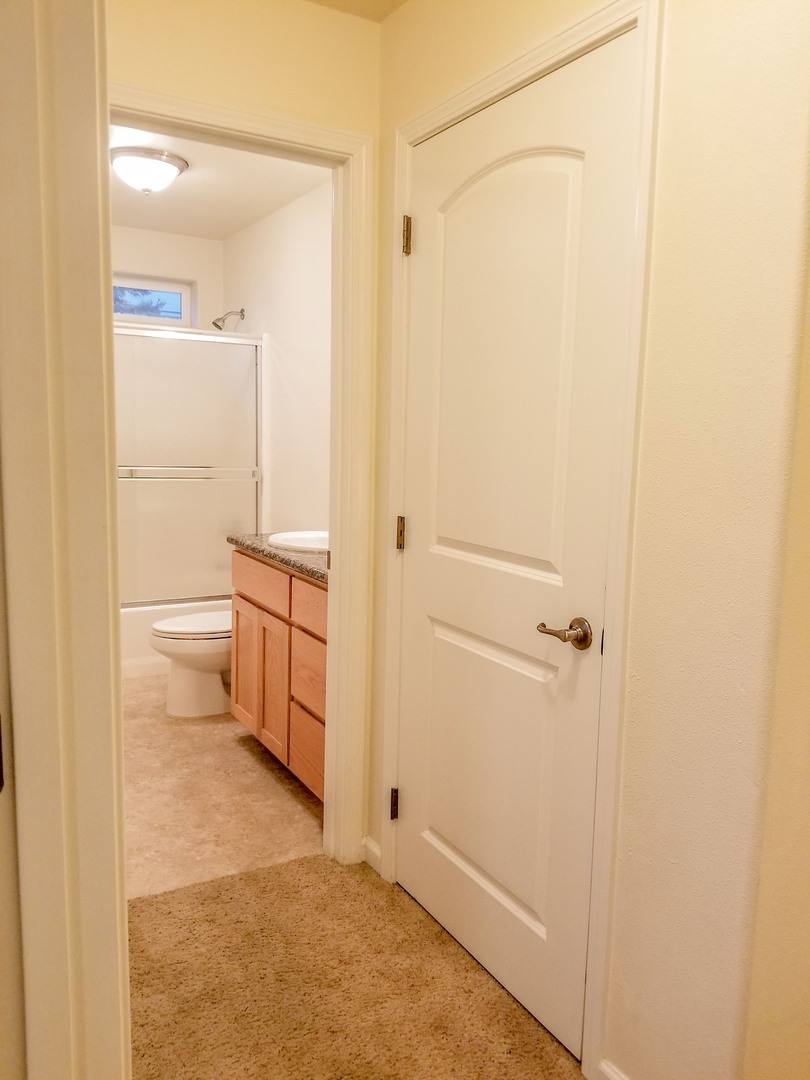Apartment for rent at 2505 Corona, Medford, OR 97504