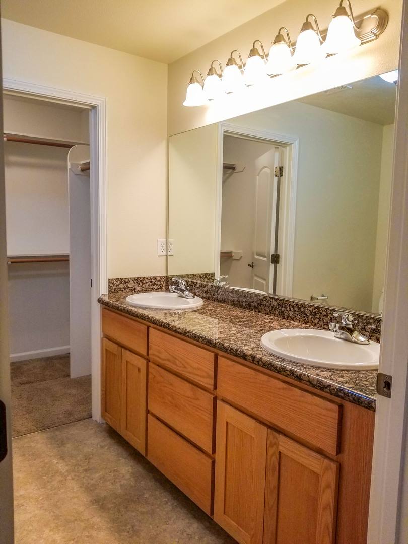 Apartment for rent at 2505 Corona, Medford, OR 97504