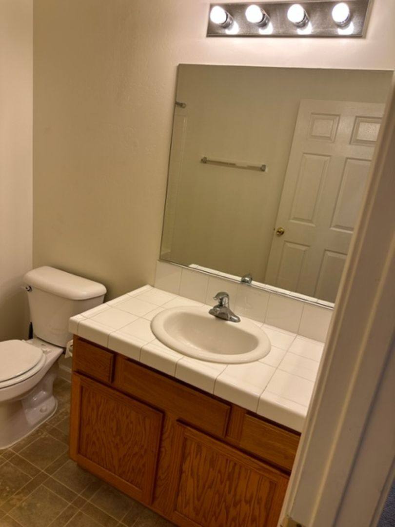 Apartment for rent at 513 Yellow Meadow Court, Bakersfield, CA 93308