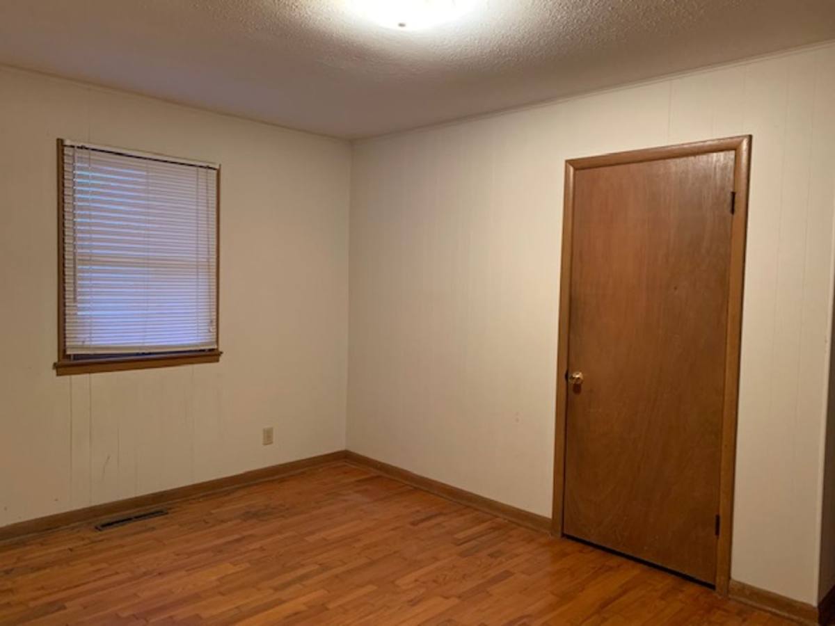 House for rent at 1249 S Cedarbrook Ave, Springfield, MO 65804