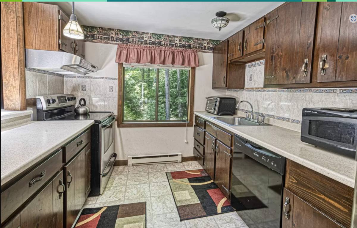 House for rent at 3 Lark Place, Enfield, NH 03748