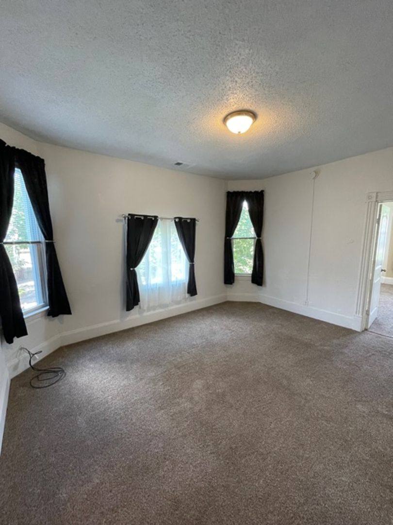 Apartment for rent at 1199 Burr St, Saint Paul, MN 55130