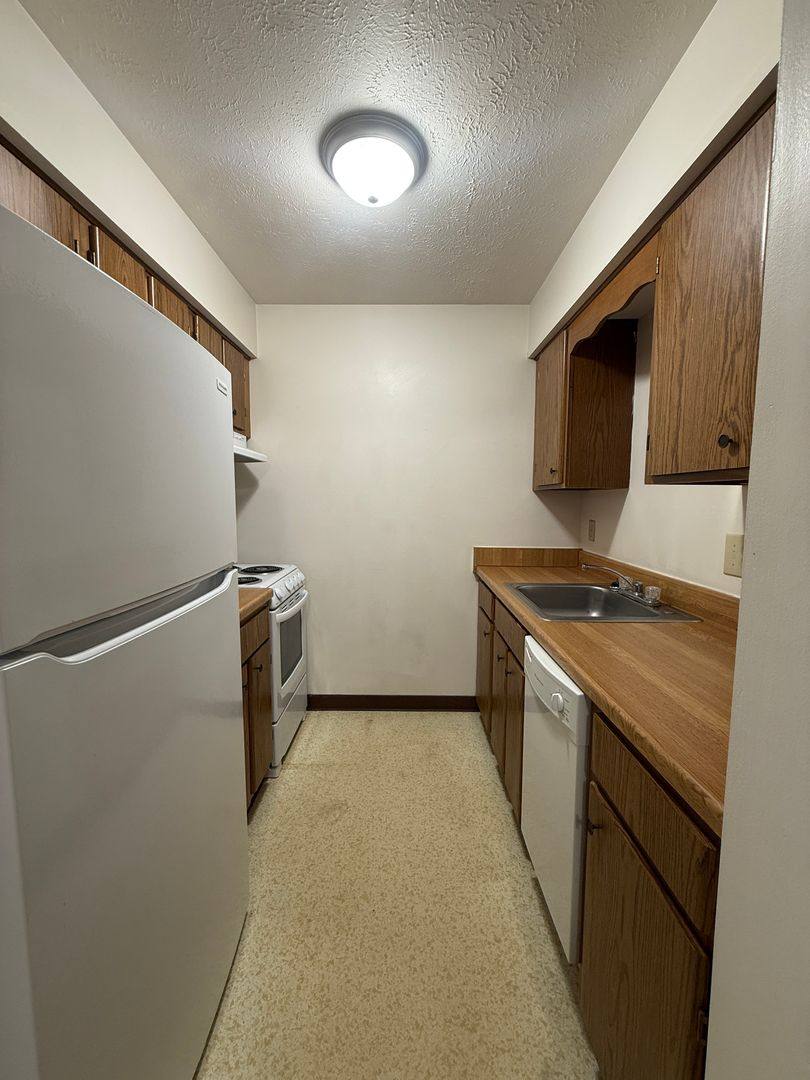 Apartment for rent at 3063 W 11th St, Erie, PA 16505