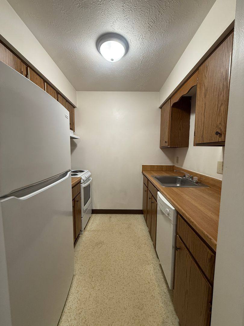 Apartment for rent at 3063 W 11th St, Erie, PA 16505