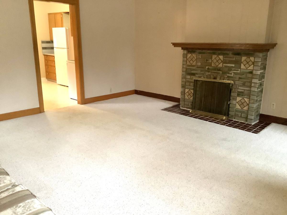 House for rent at 329 1st Ave W, Dickinson, ND 58601