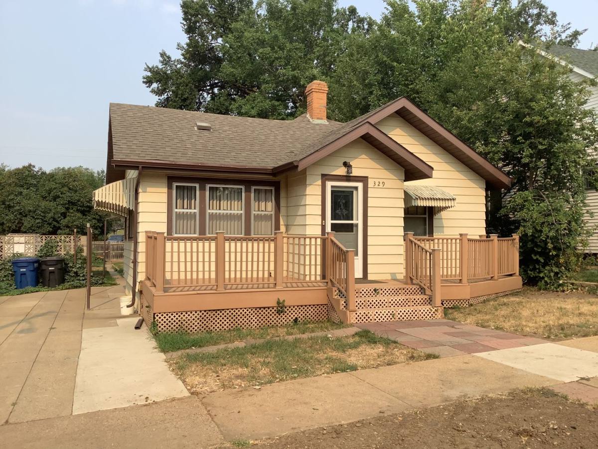 House for rent at 329 1st Ave W, Dickinson, ND 58601