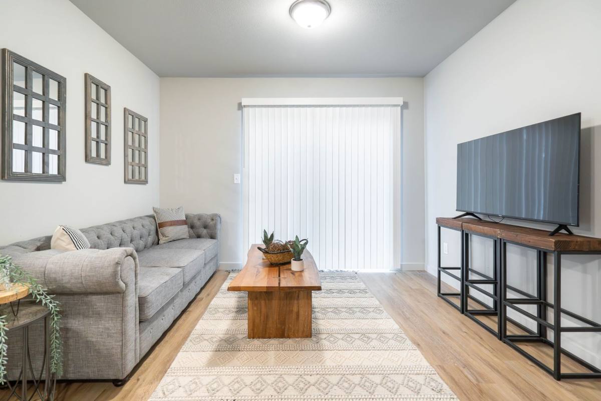 Apartment for rent at 555 N River Rd, Cottage Grove, OR 97424