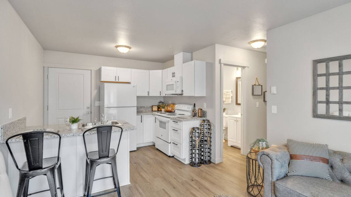 Apartment for rent at 555 N River Rd, Cottage Grove, OR 97424