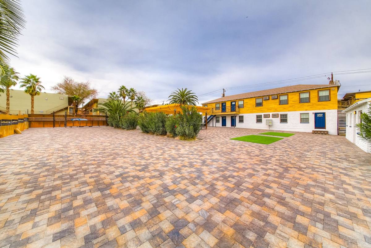 Apartment for rent at 119 S 15th St, Las Vegas, NV 89101