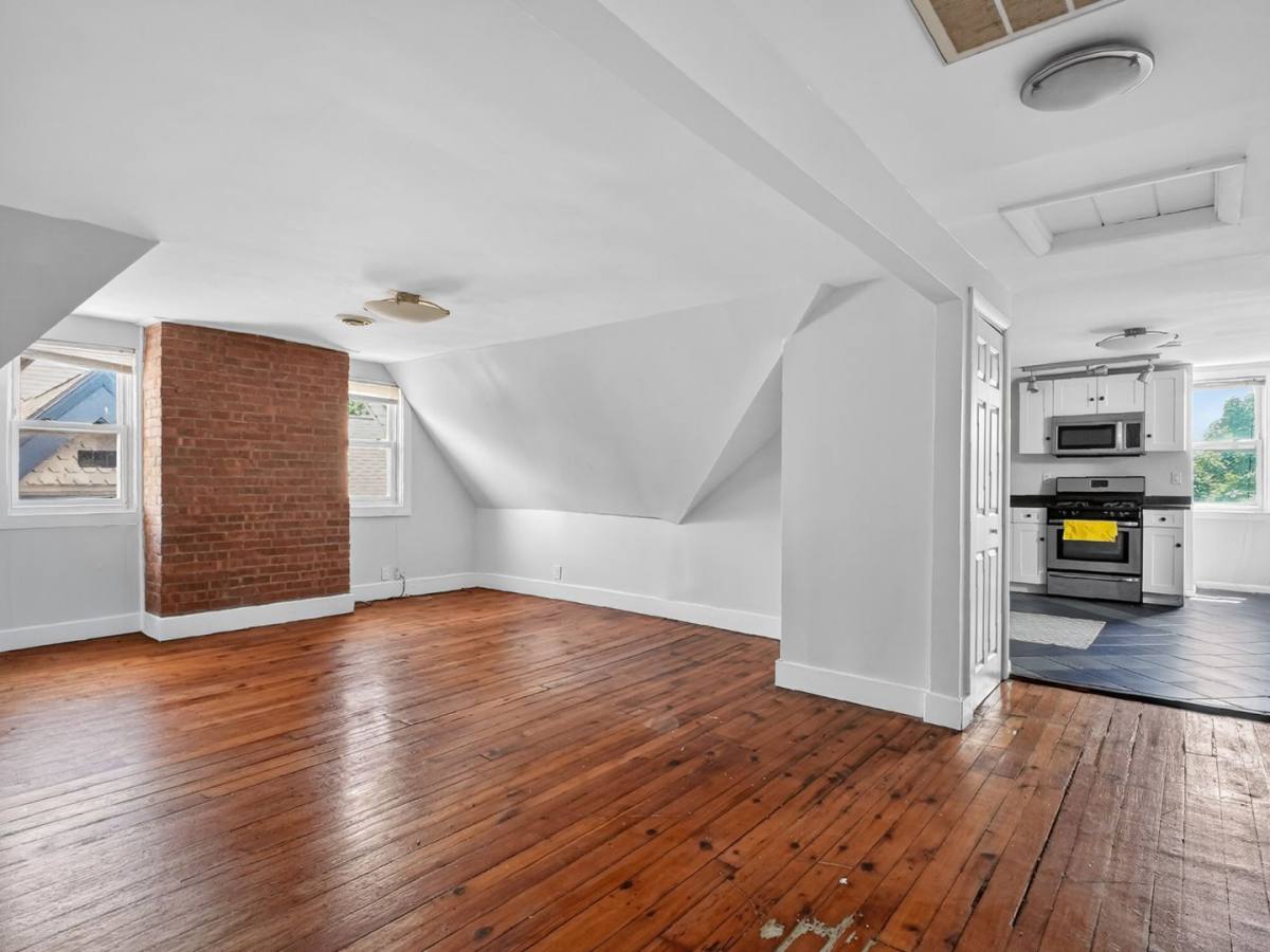 Apartment for rent at 434 George St, New Haven, CT 06511